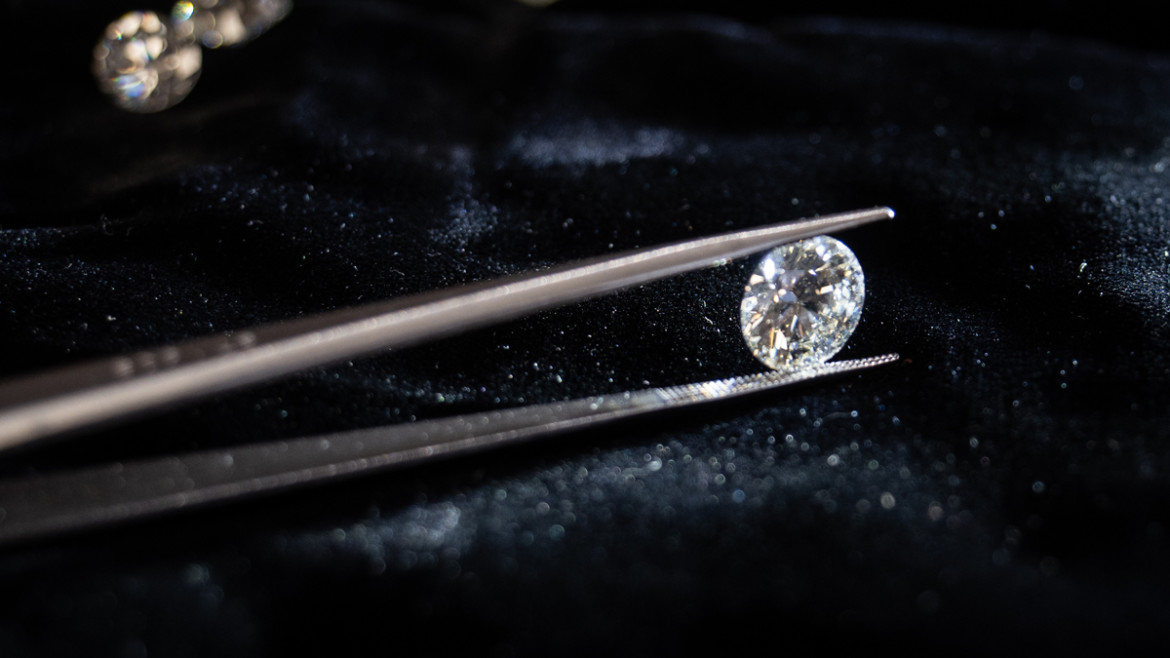 Diamond Selection – Smith & Son Jewelers